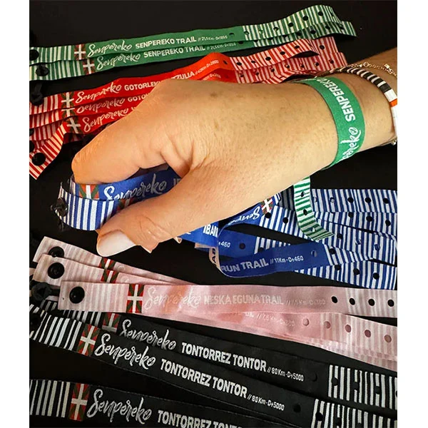 Bracelets-tissus