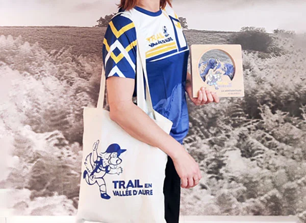 TOTE-BAG