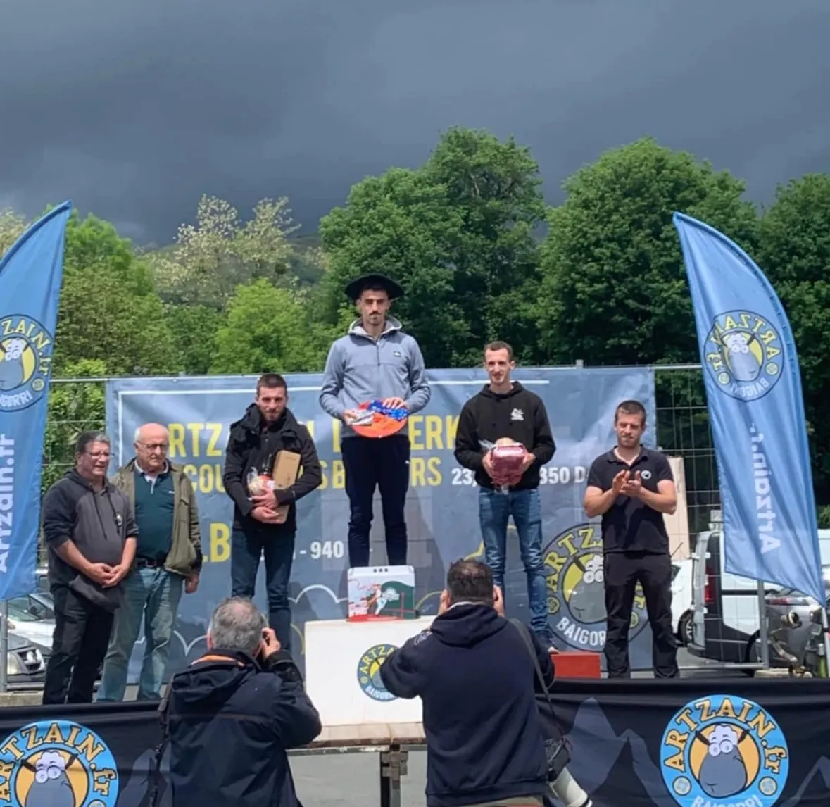 Couvre barrière ARTZAIN